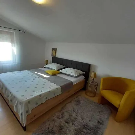 Mit Whirlpool By Interhome
