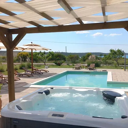 Mit Whirlpool By Interhome Apartamento Krneza