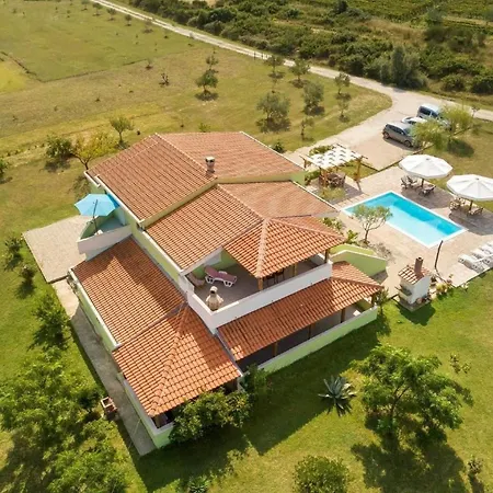 Mit Whirlpool By Interhome * Krneza